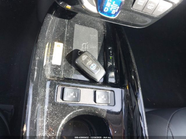 2021 TOYOTA PRIUS PRIME JTDKAMFP2M3187604 Photo 10