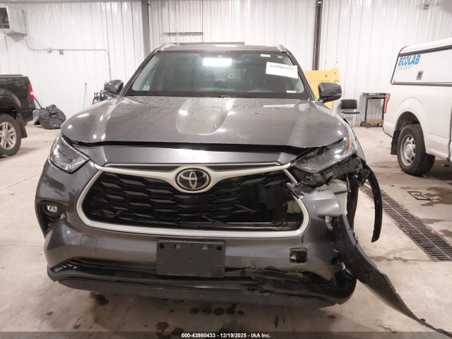 Toyota Highlander Xle 2021 5TDGZRBH1MS086868 Image 12