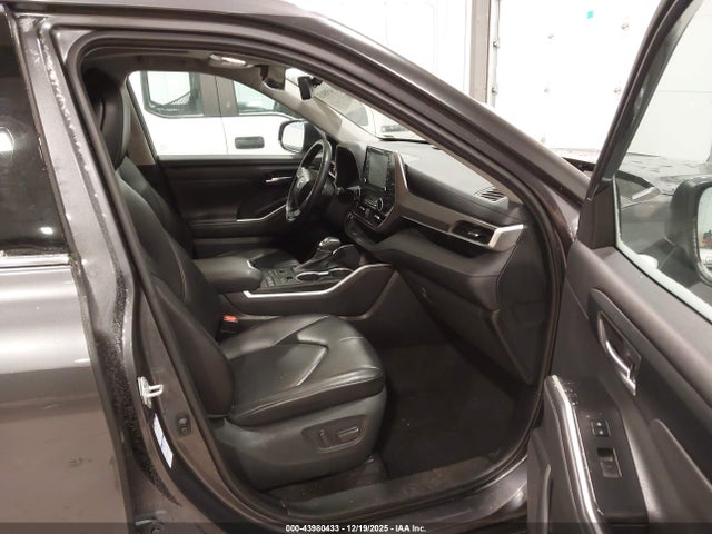 Toyota Highlander Xle 2021 5TDGZRBH1MS086868 Image 5