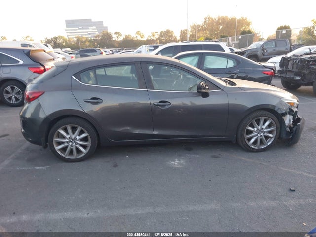 Mazda Mazda3 Grand Touring 2017 3MZBN1M31HM129584 Image 13