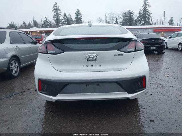 KMHC85LJ7LU076556 Hyundai Ioniq Electric Limited