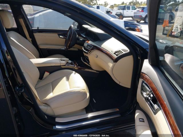 2013 MERCEDES-BENZ S 550 WDDNG7DB4DA516423 Photo 4