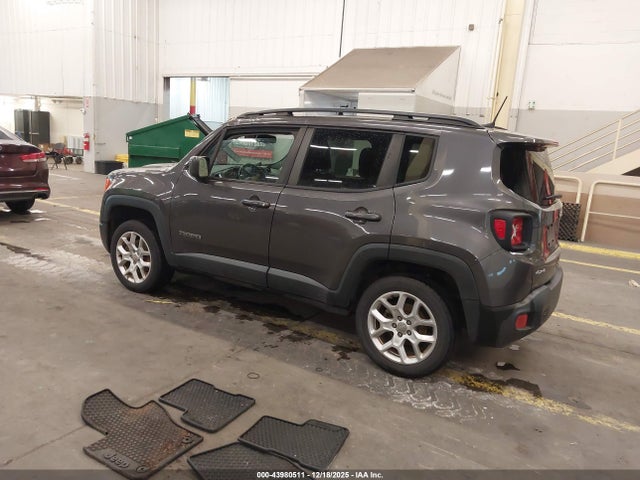 Jeep Renegade Latitude 4x4 2018 ZACCJBBB6JPH10391 Image 3