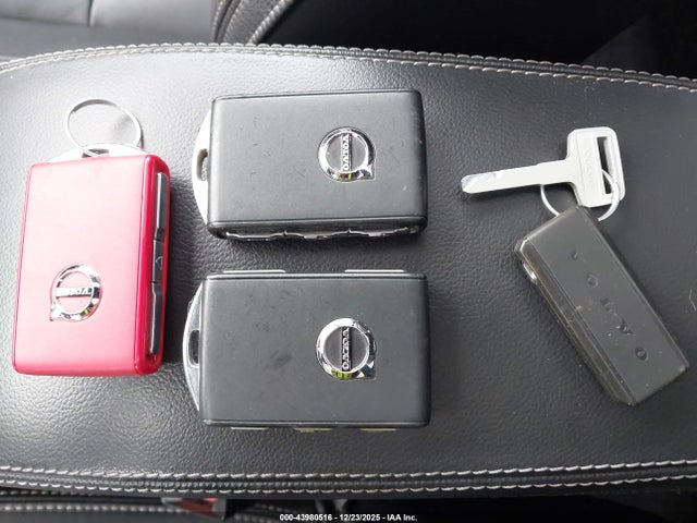 2020 VOLVO XC40 YV4162UK1L2320914 Photo 10