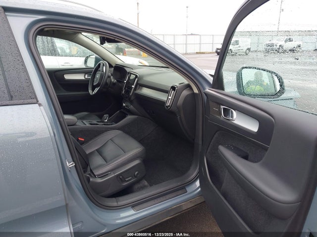 2020 VOLVO XC40 YV4162UK1L2320914 Photo 4