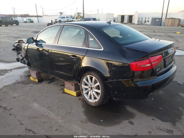 2013 AUDI A4 WAUBFAFL0DN029938 Photo 2