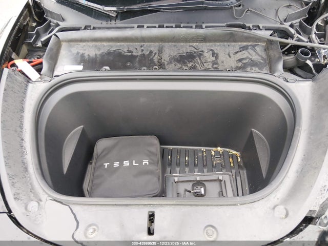 43980538 :رقم المزاد ، 7SAYGDEF2NF380201 vin ، 2022 Tesla Model Y Performance Dual Motor All-wheel Drive مزاد بيع