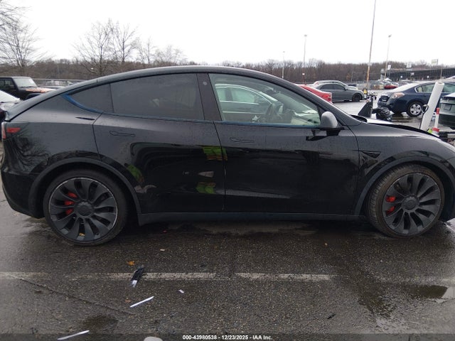 43980538 :رقم المزاد ، 7SAYGDEF2NF380201 vin ، 2022 Tesla Model Y Performance Dual Motor All-wheel Drive مزاد بيع
