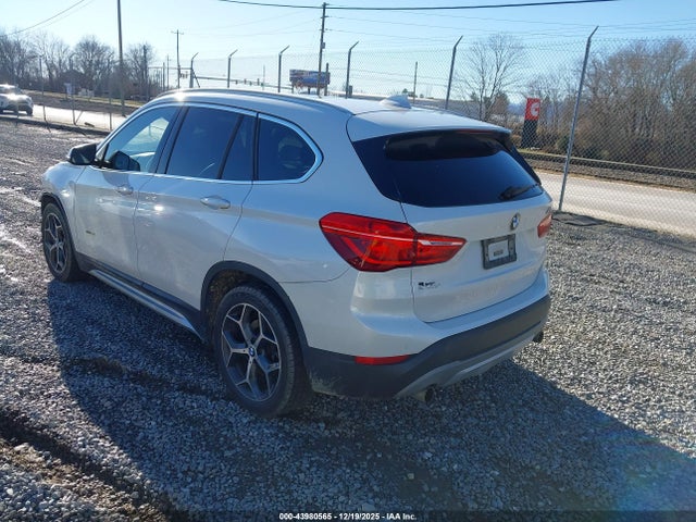BMW X1 Xdrive28i 2018 WBXHT3C36J5F89745 Image 3