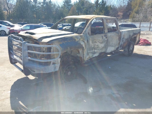 43980581 :رقم المزاد ، 1GT12PEY3KF217239 vin ، 2019 Gmc Sierra 2500hd Sle مزاد بيع
