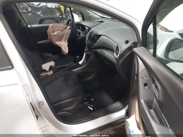 43980585 :رقم المزاد ، KL7CJKSBXLB046445 vin ، 2020 Chevrolet Trax Fwd Ls مزاد بيع