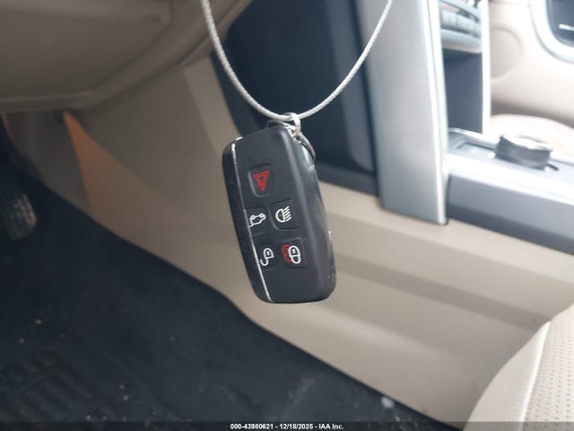 SALCR2BG0HH678925 Land Rover Discovery Sport Hse