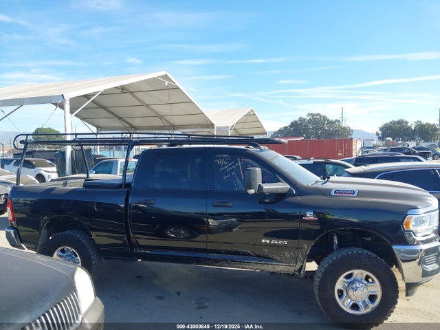 3C6UR5CL9KG576797 RAM 2500 Tradesman 4x4 6&#039;4 Box