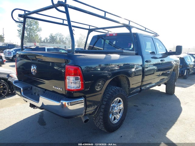 3C6UR5CL9KG576797 RAM 2500 Tradesman 4x4 6&#039;4 Box
