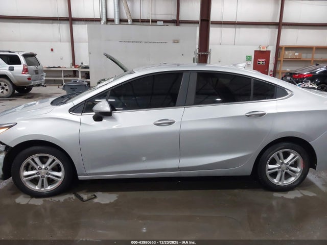 1G1BE5SMXH7249294 Chevrolet Cruze Lt Auto