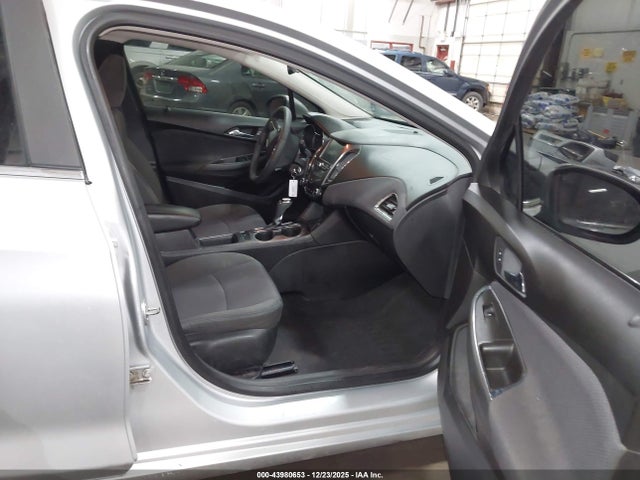 1G1BE5SMXH7249294 Chevrolet Cruze Lt Auto