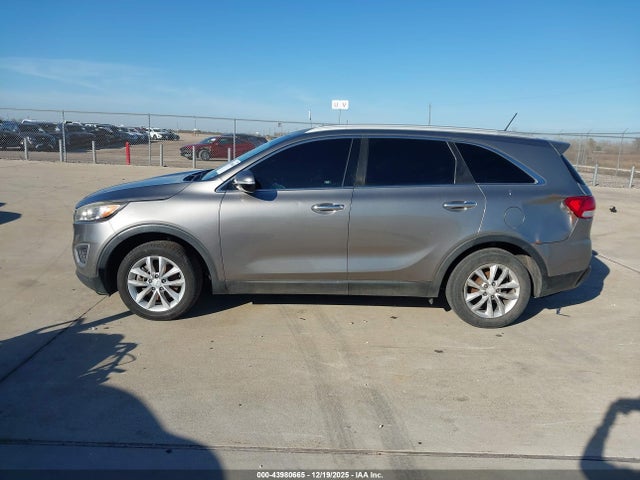 5XYPG4A57JG354623 KIA Sorento 3.3l Lx