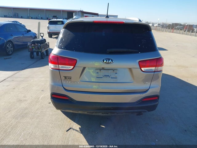 5XYPG4A57JG354623 KIA Sorento 3.3l Lx