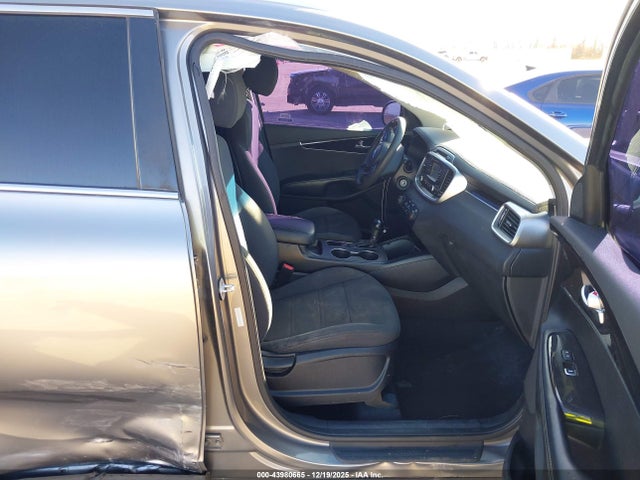 5XYPG4A57JG354623 KIA Sorento 3.3l Lx