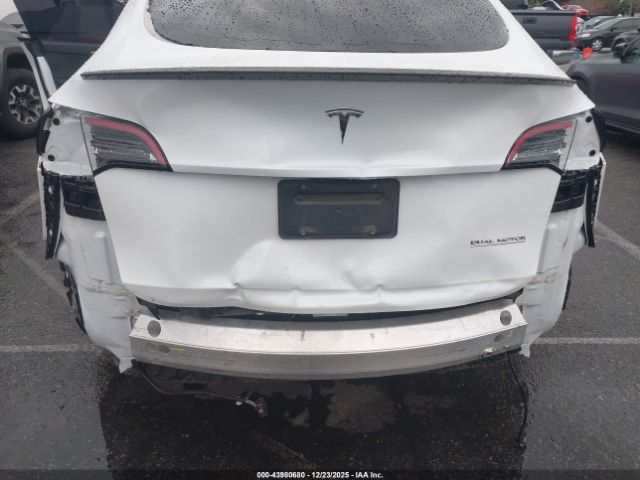 2022 TESLA MODEL Y 7SAYGDEF2NF561945 Photo 5