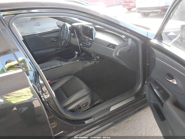 2024 LEXUS ES 300H 58ADA1C10RU045670 Photo 4