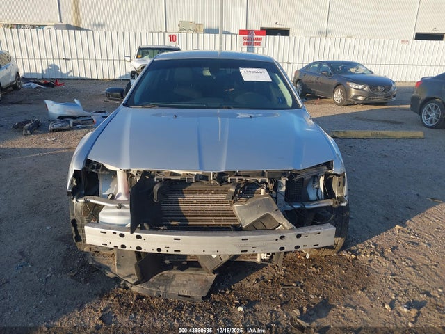 43980685 :رقم المزاد ، 2C3CCAAG9PH616716 vin ، 2023 Chrysler 300 Touring مزاد بيع