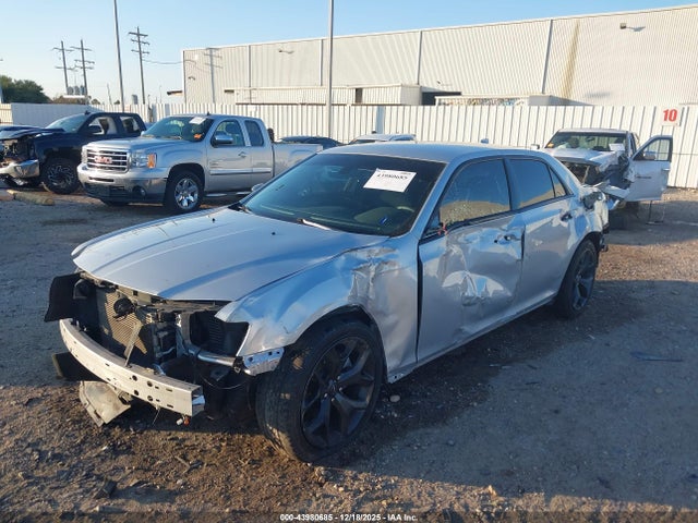 43980685 :رقم المزاد ، 2C3CCAAG9PH616716 vin ، 2023 Chrysler 300 Touring مزاد بيع