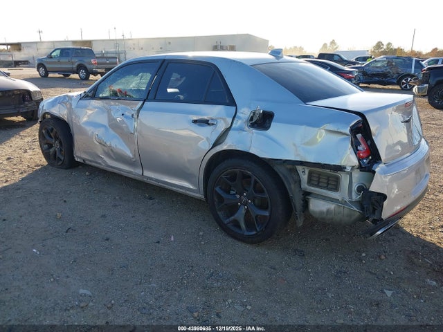 43980685 :رقم المزاد ، 2C3CCAAG9PH616716 vin ، 2023 Chrysler 300 Touring مزاد بيع