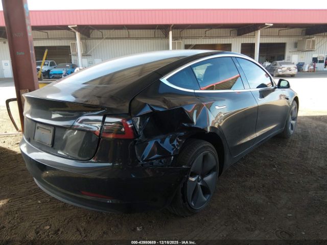2019 TESLA MODEL 3 5YJ3E1EA8KF399380 Photo 3