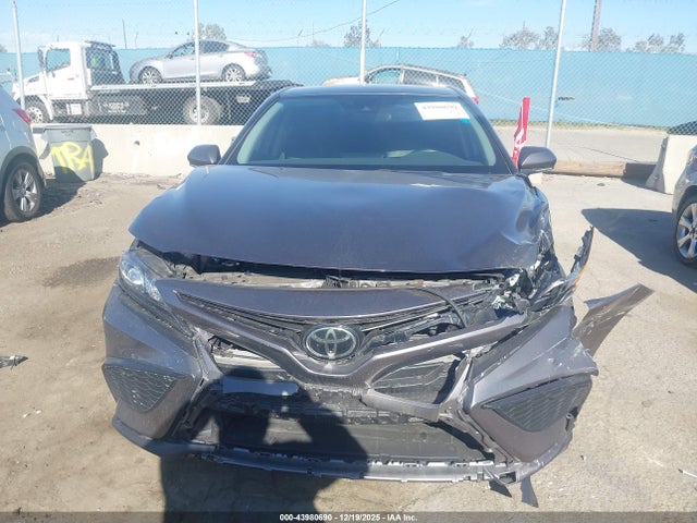 4T1G11AK4RU911080 Toyota CAMRY SE