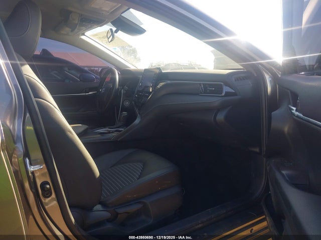 4T1G11AK4RU911080 Toyota CAMRY SE