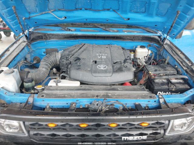 2007 TOYOTA FJ CRUISER JTEBU11F470081631 Photo 9