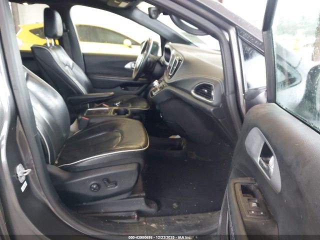 2019 CHRYSLER PACIFICA HYBRID 2C4RC1N79KR668771 Photo 4