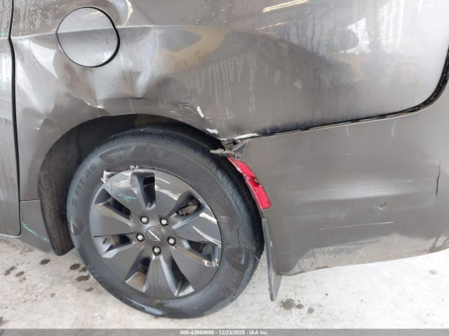 2019 CHRYSLER PACIFICA HYBRID 2C4RC1N79KR668771 Photo 5