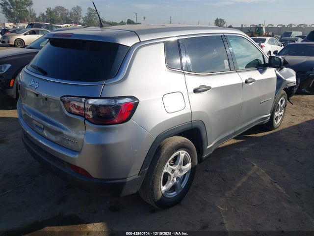 3C4NJCAB7NT136995 Jeep Compass Sport Fwd