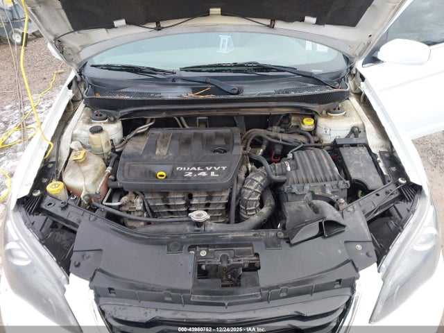 Продаж на аукціоні авто 2013 Chrysler 200 Touring, vin: 1C3CCBBB6DN577059, номер лоту: 43980752