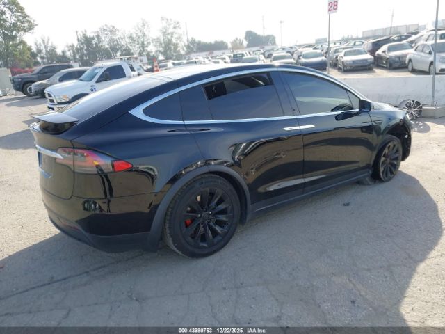 2016 TESLA MODEL X 5YJXCAE22GF006531 Photo 3
