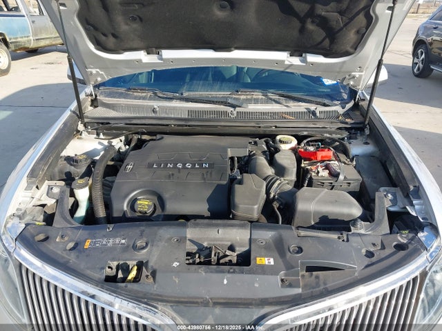 1LNHL9DK8EG600267 Lincoln MKS