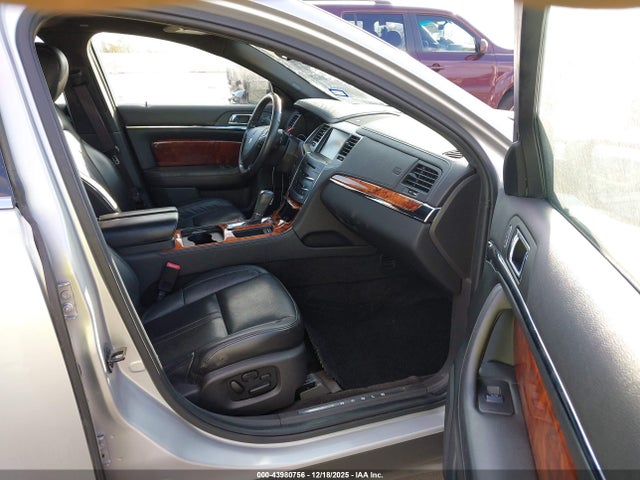 1LNHL9DK8EG600267 Lincoln MKS