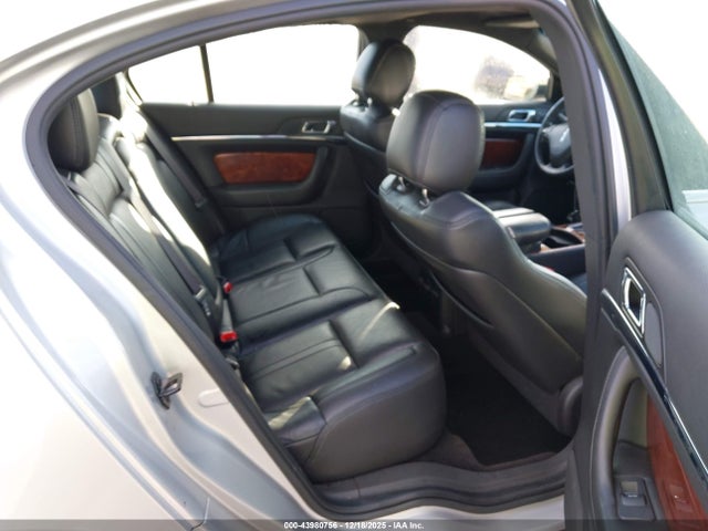 1LNHL9DK8EG600267 Lincoln MKS