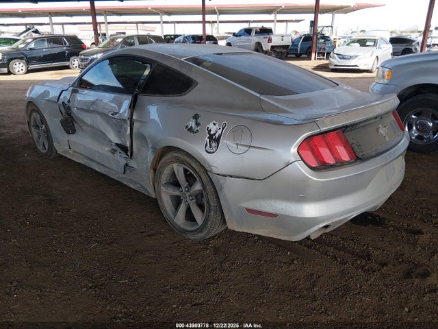 Ford Mustang V6 2015 1FA6P8AM3F5339701 Image 3