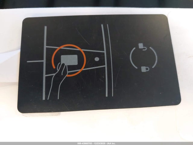 2023 TESLA MODEL Y 7SAYGDEE7PF913251 Photo 10