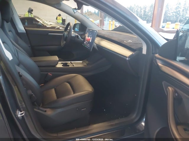 2023 TESLA MODEL Y 7SAYGDEE7PF913251 Photo 4