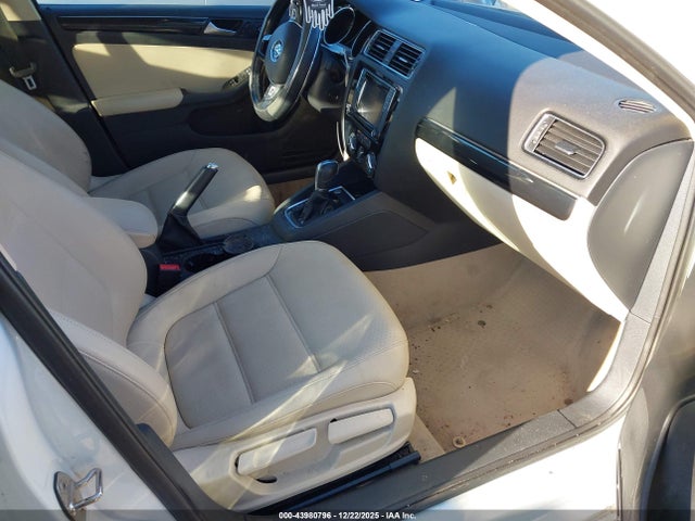 Aukcja sprzedaży 2016 Volkswagen Jetta 1.8t Sel, vin: 3VWL17AJ5GM341019, numer aukcji: 43980796
