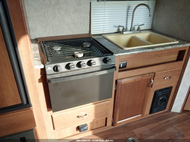 5ZT2AVGB1FB907118 Avenger Travel Trailer