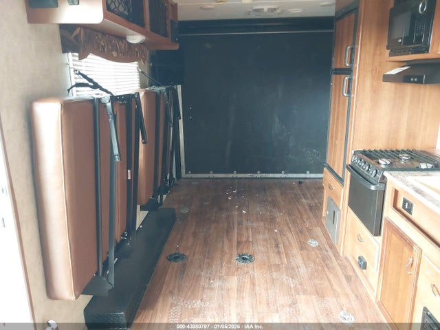 5ZT2AVGB1FB907118 Avenger Travel Trailer