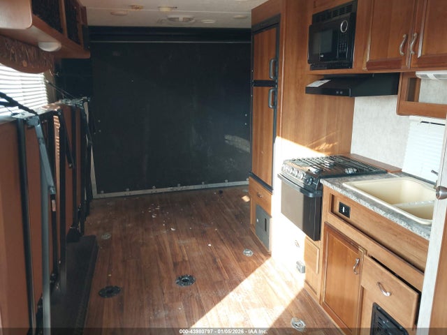 5ZT2AVGB1FB907118 Avenger Travel Trailer