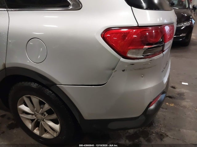 5XYPGDA35GG043201 KIA Sorento 2.4l Lx