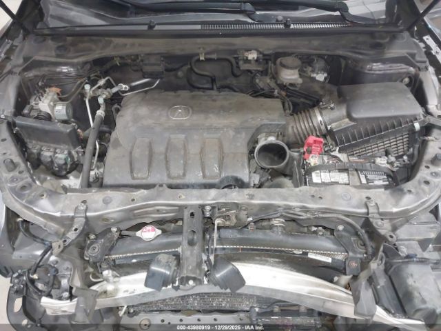 2018 ACURA RDX 5J8TB4H5XJL015038 Photo 9