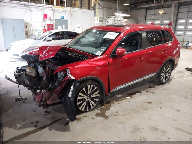JA4AD3A35KZ037332 Mitsubishi Outlander Se